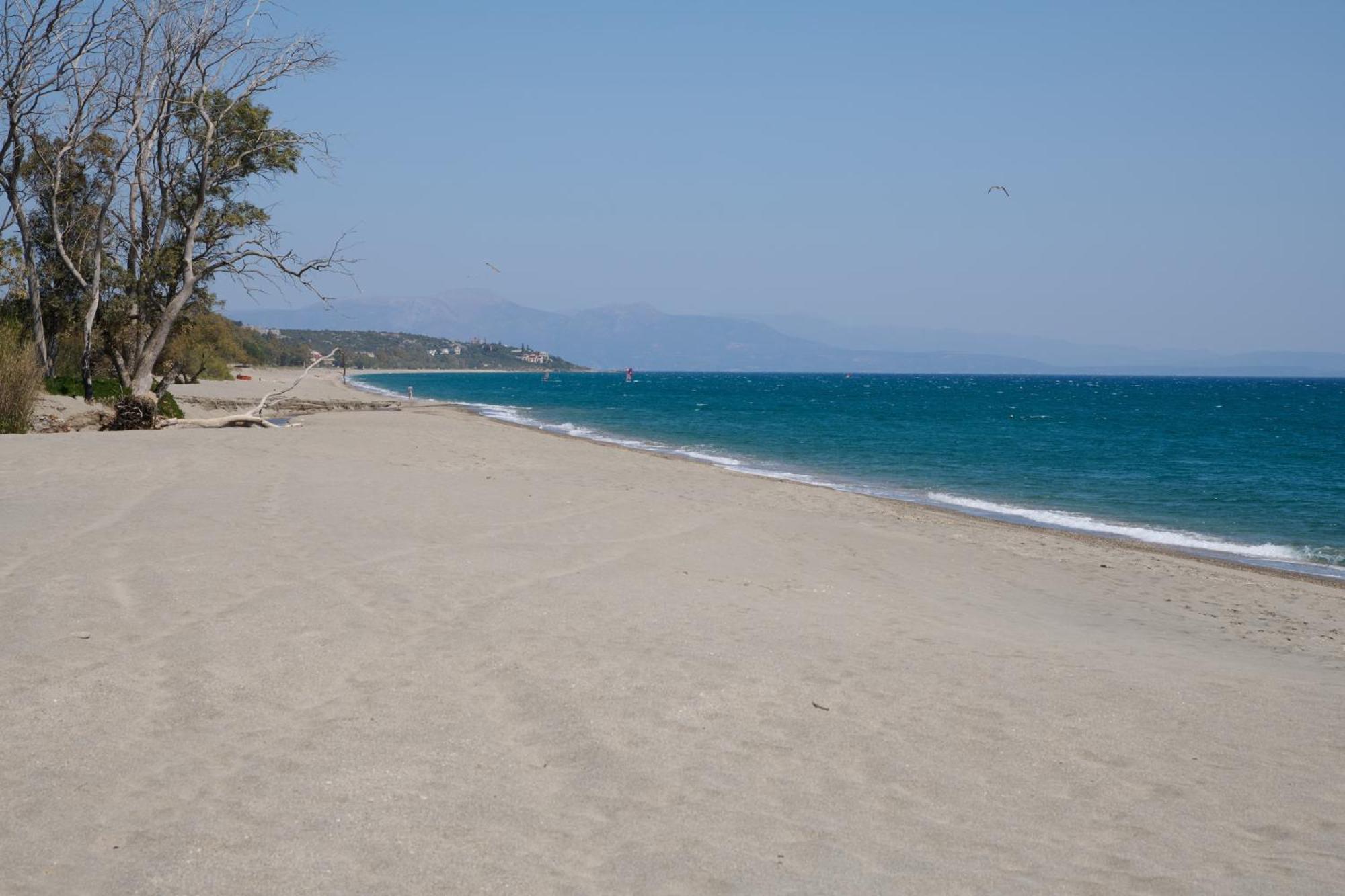 La Familia Luxury Private Maisonettes Near The Sea Gytheio Exterior foto