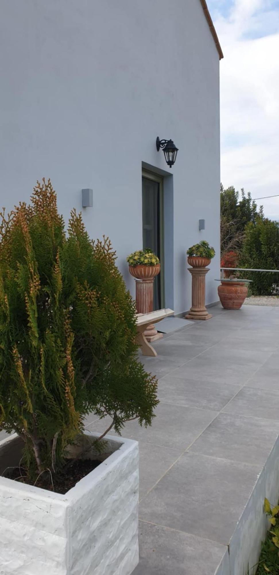 La Familia Luxury Private Maisonettes Near The Sea Gytheio Exterior foto
